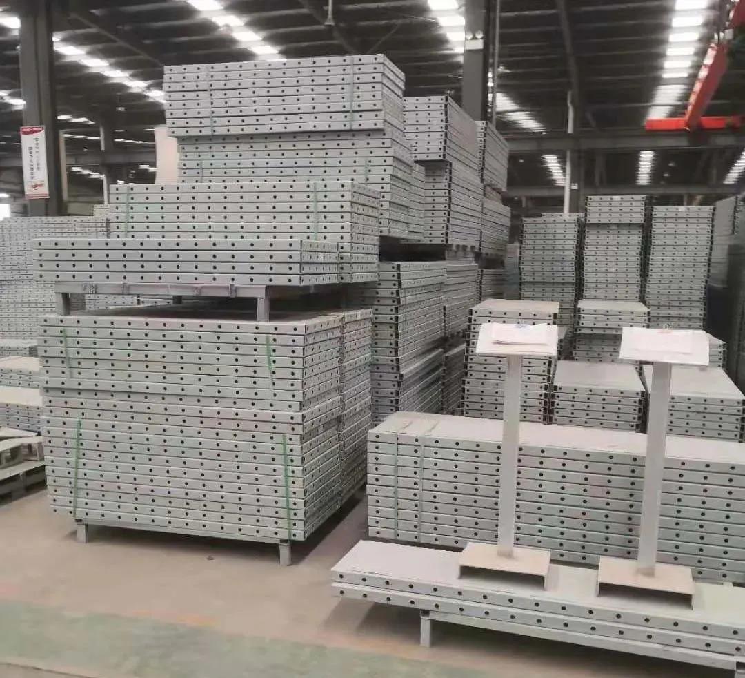 水性工业漆在建筑爬架行业中的应用