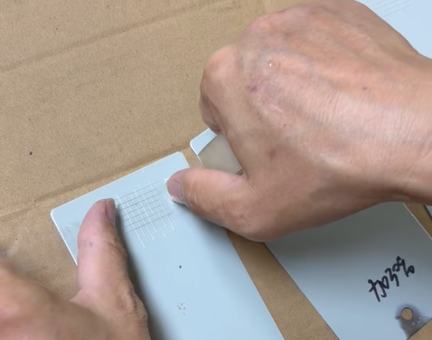 弘方涂料样板划格测试附着力